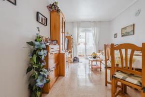 Piso En venta en Torrevieja, Torrevieja photo 0