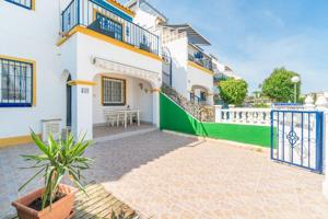 Casa De Campo En venta en Playa Flamenca, Orihuela Costa photo 0