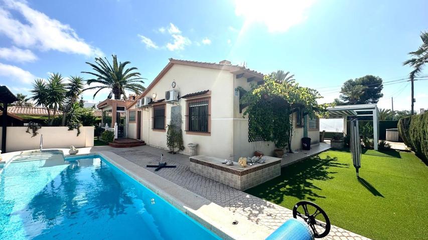 CHALET INDEPENDIENTE CON PISCINA A 200 METROS DE LA PLAYA photo 0