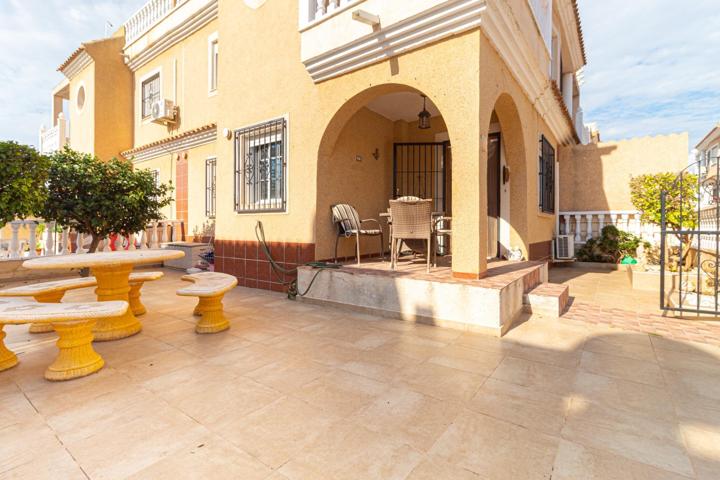 Casa En venta en Cabo Roig, Orihuela Costa photo 0
