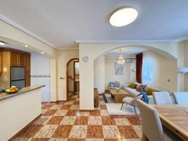 ADOSADO REFORMADO EN CABO ROIG CON PARKING+TRASTERO Y PISCINA. 2 DORM. 2 BAÑOS. SUPERFICIE 92 M2. PLAYA A 3 KM. photo 0