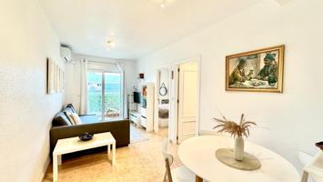 ÁTICO EN CALLE LOS GASES DE 2 HAB Y 1 BAÑO photo 0