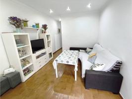 BAJO CON PATIO photo 0