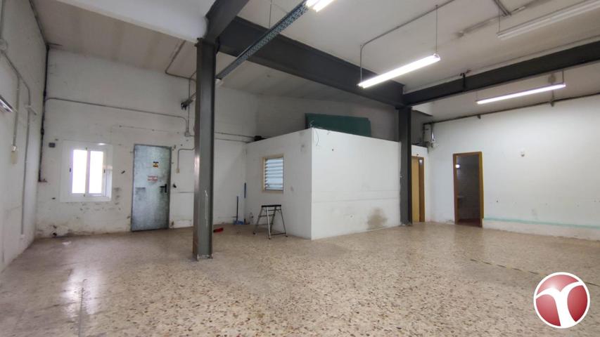 Local en venta o alquiler en Crta. Sant Cugat photo 0