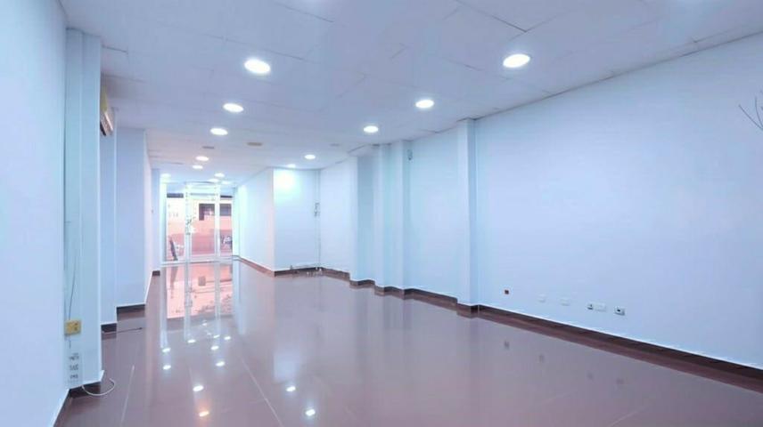 Local Comercial en Alquiler en Pleno Centro de Rubí photo 0