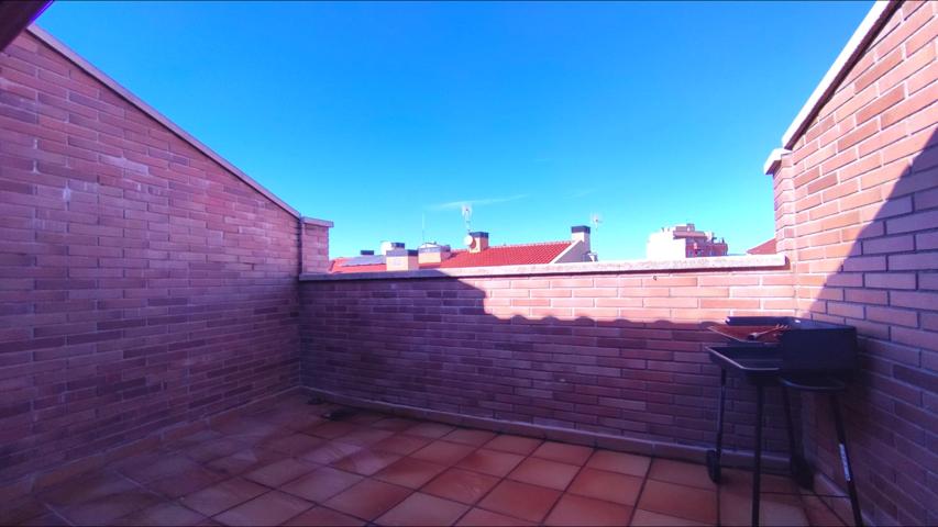 ¡Se vende encantador dúplex en el barrio de La Serreta de Rubí! photo 0