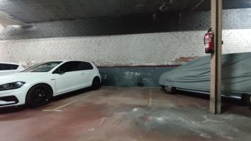 Plaza de garaje en venta en zona Mercado-Centro de Rubí photo 0