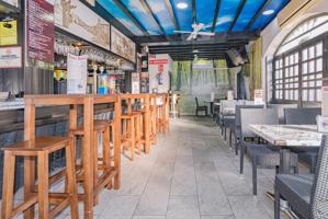 ¡Oportunidad única! Tu propio mesón-cafetería en una ubicación privilegiada photo 0