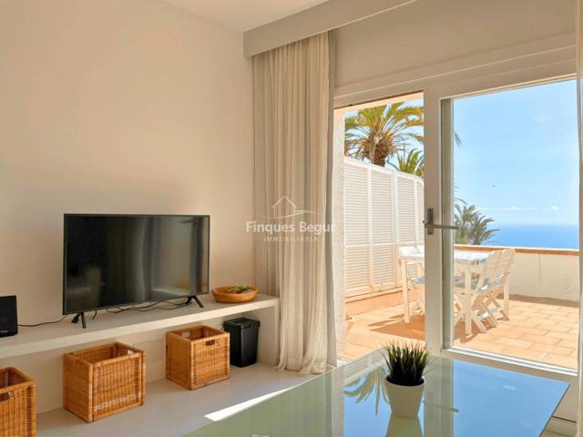 Apartamento en Primera Línea de Mar en Cap Sa Sal, Begur photo 0