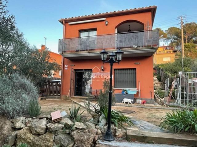 Casa Unifamiliar en Begur con Jardín Privado, Garaje y Varias Terrazas photo 0