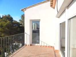 Casa Unifamiliar Nueva con Piscina Privada y Vistas en Regencós photo 0
