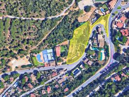 Begur, Parcela edificable situada cerca del centro con posible anteproyecto photo 0