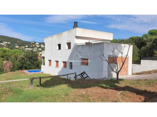 Casa Unifamiliar con Jardín y Piscina Privada en Calonge photo 0