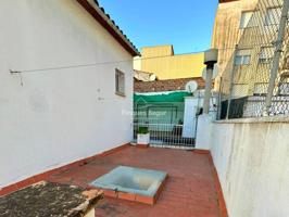 Casa pareada a reformar con terraza, patio y garaje en Palafrugell photo 0