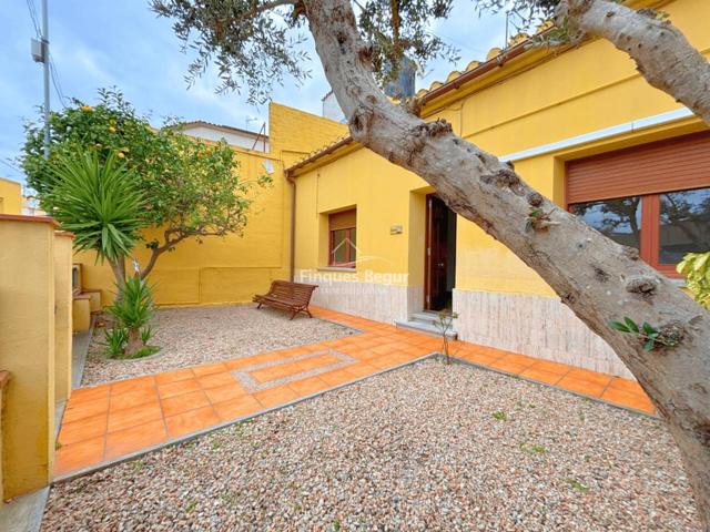 Fantástica casa en el centro del pueblo de Palafrugell photo 0
