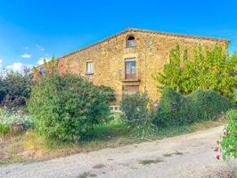 Auténtica masía catalana con más de 39.000 m² de terreno en Corçà photo 0