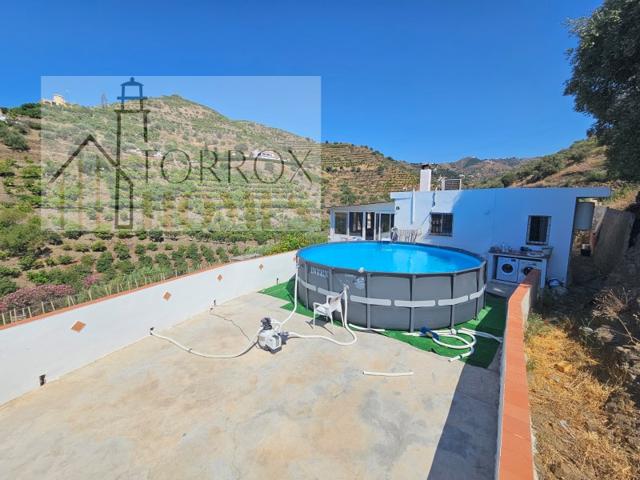 Casa De Campo En venta en Torrox photo 0