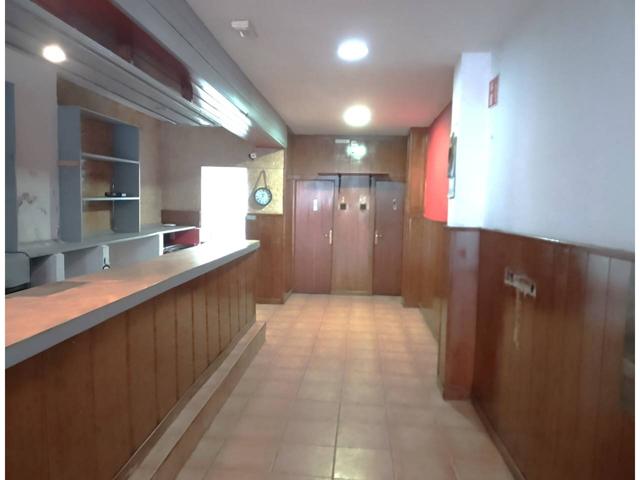 se vende local photo 0