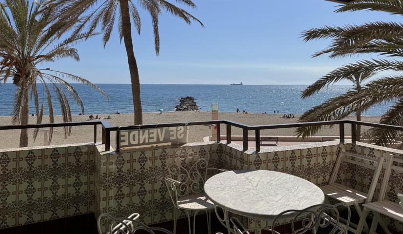Piso En venta en Almería photo 0