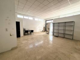 Alquiler de Local Comercial en Loja photo 0