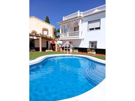 Venta de una villa en Loja photo 0