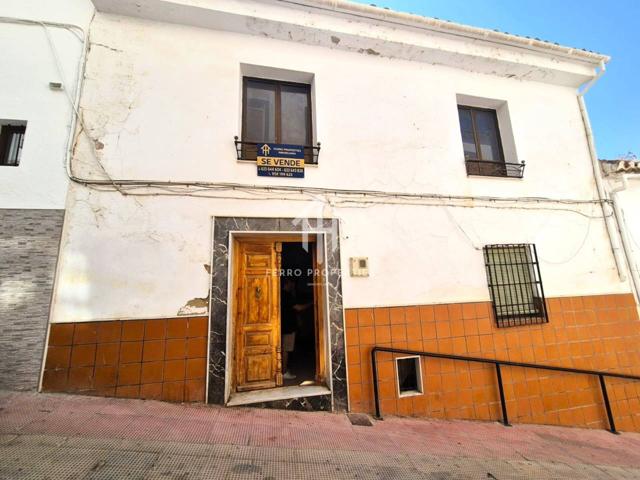 Venta de casa en Algarinejo photo 0