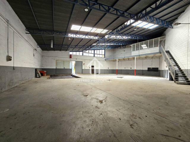Nave Industrial con calificación de suelo Urbana photo 0