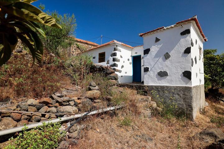 Villa En venta en Tijarafe photo 0