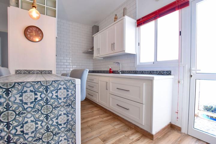 Villa En venta en Arico photo 0