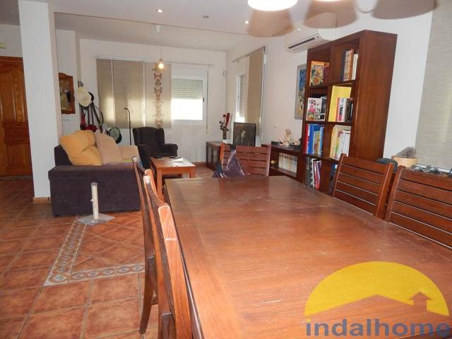 Villa En venta en Vera photo 0