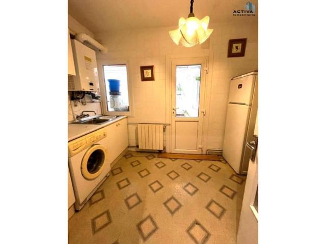 Piso de 4 dormitorios y 2 baños, con PATIO en el centro de la ciudad. photo 0