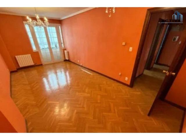 Piso de 4 dormitorios y 2 baños en el centro de Valladolid capital. photo 0