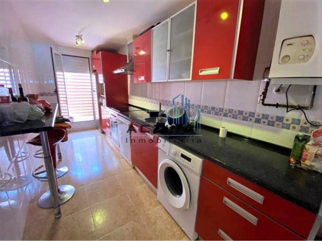 Piso en venta en Barrio España-San Pedro Regalado(47010) photo 0