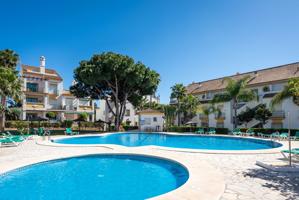  Ático En venta en Marbella, Marbella photo 0