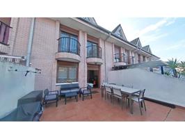 Chalet adosado en venta en Trapagaran photo 0