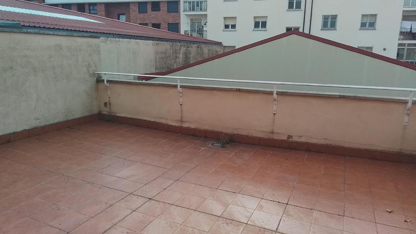 Unifamiliar Pareada En venta en Vitoria-Gasteiz photo 0