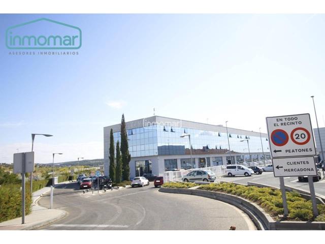 OPORTUNIDAD - PLAZA DE GARAJE MUY AMPLIA EN LA PLAZA DE GRECIA POR 7.500€!!! photo 0