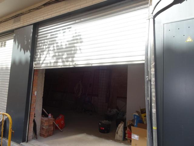 Local comercial en alquiler en el centro de Badalona photo 0