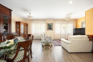 Casa en Rambla Sant Juan con local de 270 m2 photo 0