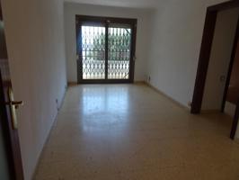 Piso en venta para reformar en Bufalà photo 0