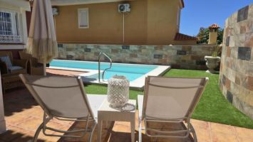 Chalet independiente 4 dormitorios con piscina photo 0