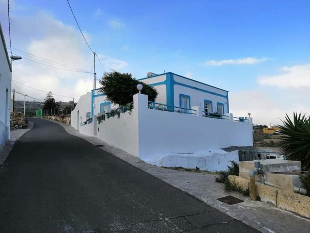 ¡Descubre tu refugio perfecto en el campo! Casa Rústica: Un Paraíso de Tranquilidad y Naturaleza photo 0