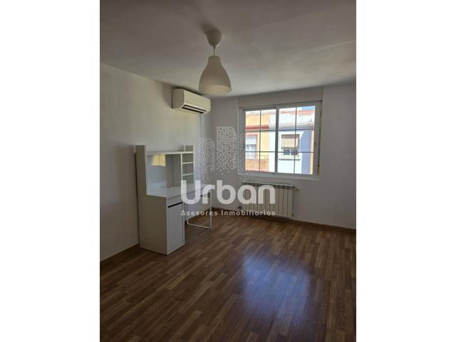 PISO EN VENTA EN CALLE VIDAL DE CANELLAS photo 0
