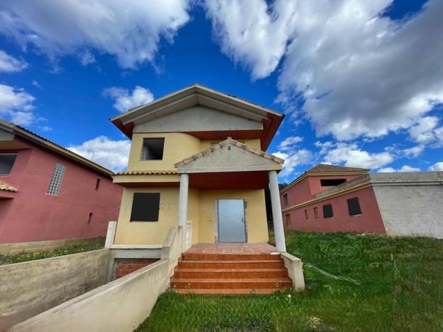 Chalet unifamiliar en venta en Montserrat photo 0