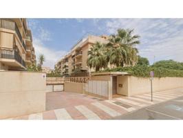 Se vende garaje en Residencial Los Califas photo 0