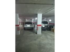 Venta de garaje doble en Residencial Los Califas photo 0