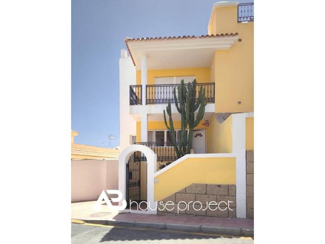 Casa adosada en venta en San Miguel de Abona photo 0