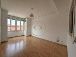 Piso en venta en Madrid de 56 m2 photo 0