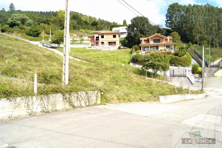 Terreno Urbanizable En venta en Fitoria, Oviedo photo 0