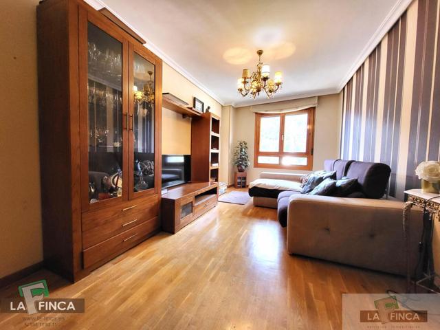 Piso En venta en Cangas Del Narcea, Cangas Del Narcea photo 0